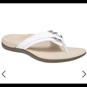Vionic Tide Aloe Thong Sandal